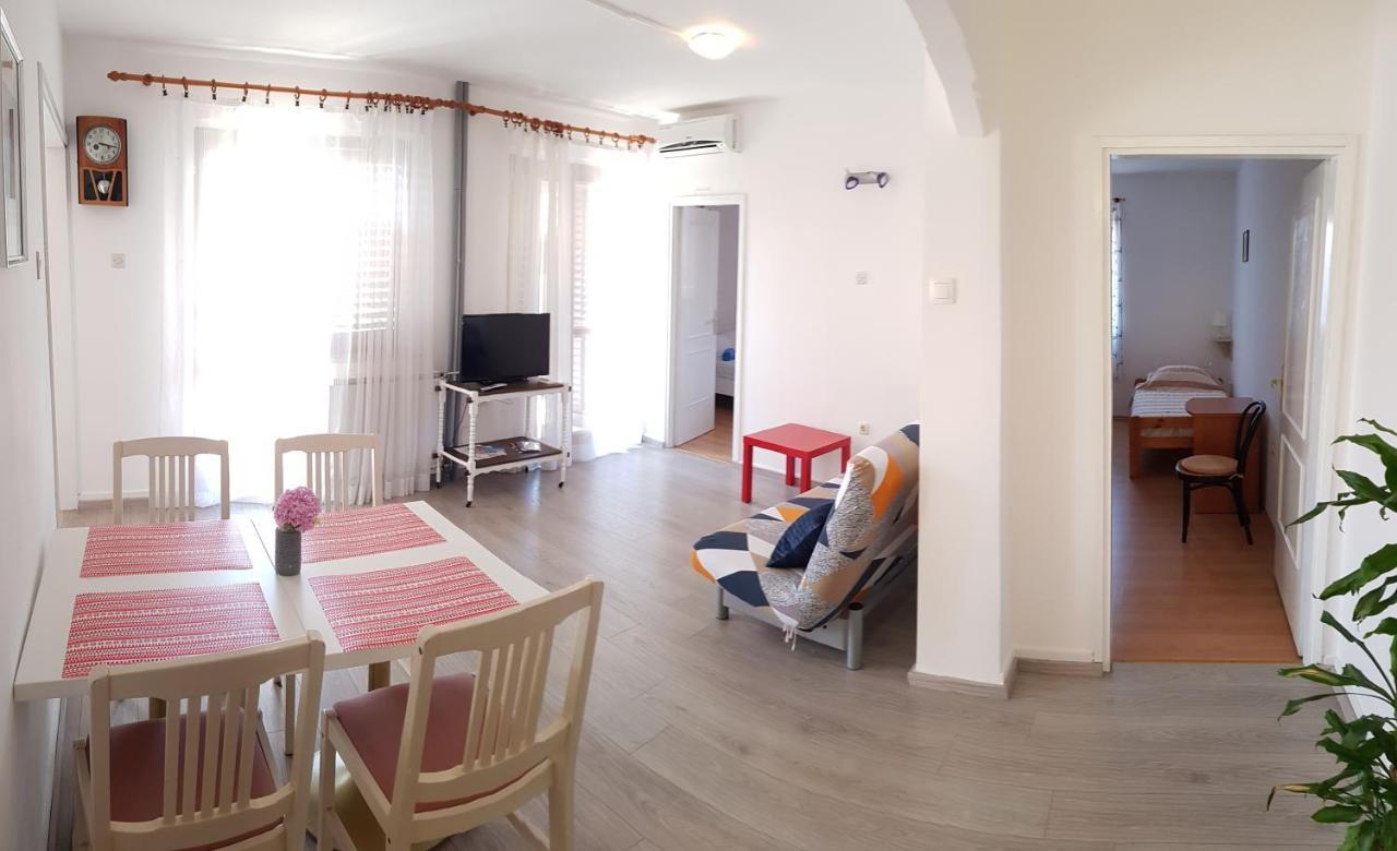 Apartments Lori Poreč Buitenkant foto